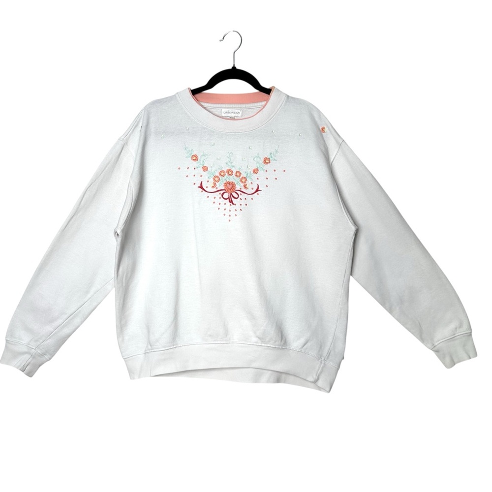 Vintage Cottagecore Oversized Embroidered Floral Grannycore Crewneck Sweatshirt